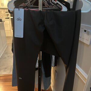 Alo Yoga Airlift Leggings – Espresso – L – BNWT – Sculpting Fit